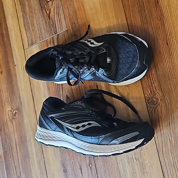 Women’s Saucony Cohesion 13 Running Shoes - Picture 1 of 8